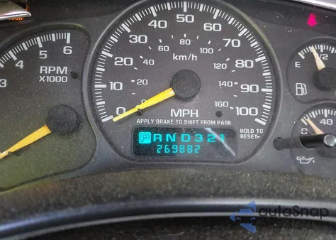 2000 Chevrolet Suburban 1500 Lt z USA, uszkodzony, nr VIN 3GNEC16T9YG100679